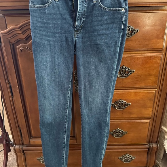 J. Crew 9” mid-rise skinny Blue Denim Jeans. Size 27 - Picture 2 of 9
